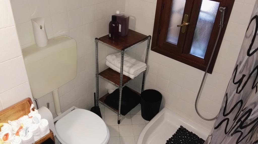 A Casa Di Gio Bed & Breakfast Turin Phòng bức ảnh